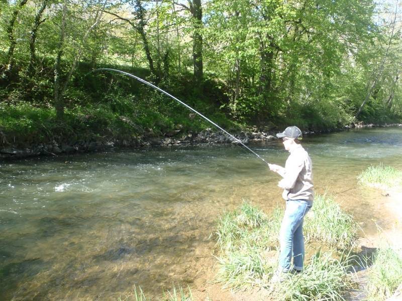 Initiation à la pêche de la truite en Aveyron